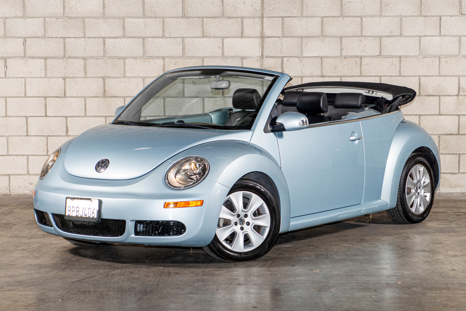 volkswagen new beetle 2010 3VWRG3AL0AM004218 image volkswagen new beetle 2010 3VWRG3AL0AM004218 image